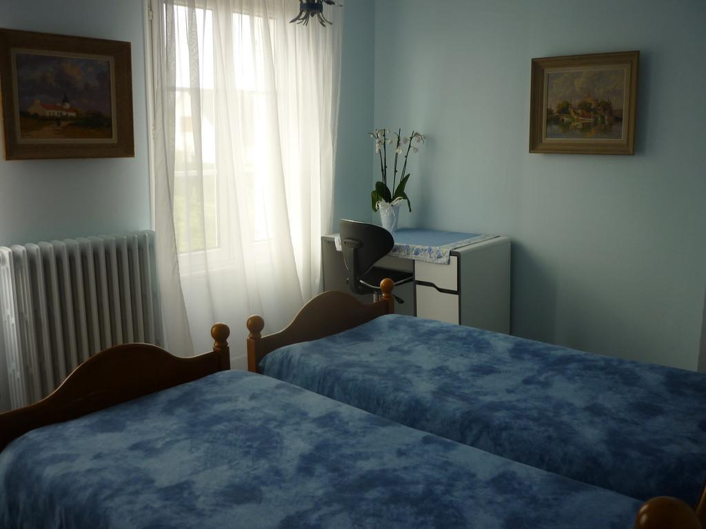 Chambres D'Hotes Le Jardin D'Alice Le Tilleul Szoba fotó